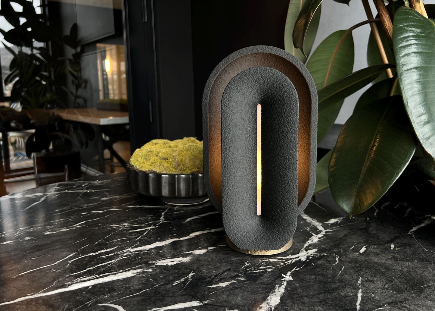 Dune Table Lamp – Black Edition, Smart & Dimmable