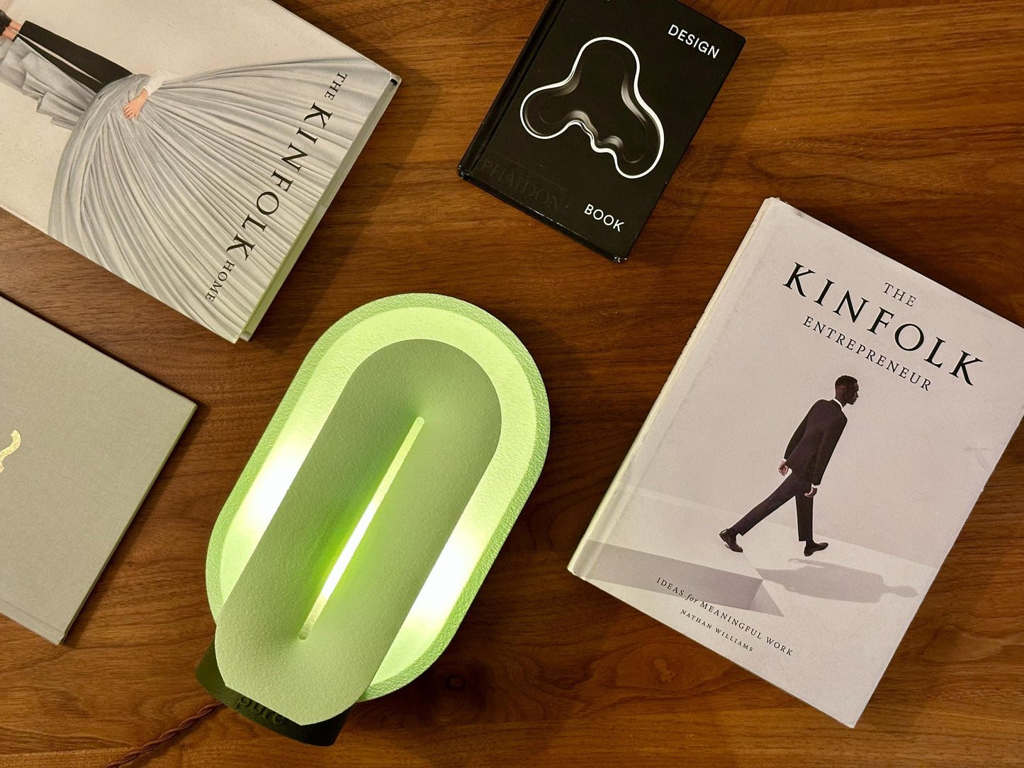 Dune Table Lamp – Dimmable, Matcha Green Edition