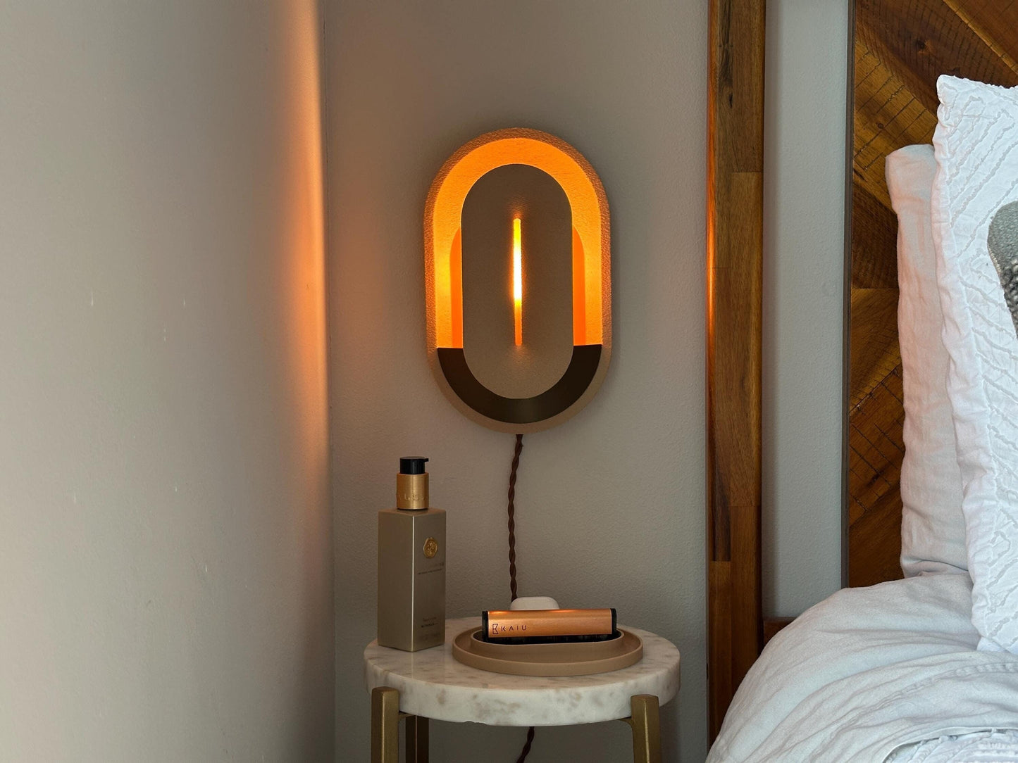 Dune Wall Sconce – Plug-In & Dimmable